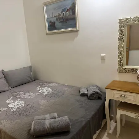 Raya Garden Apartment