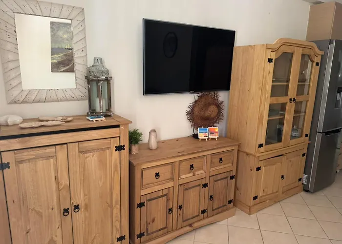 Raya Garden Apartament Siviri