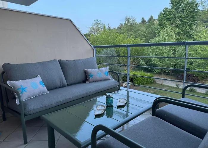 Raya Garden * Siviri