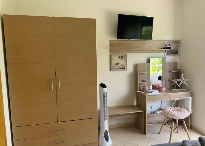 Raya Garden * Siviri