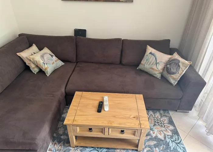 Raya Garden Apartment *